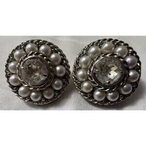 Vintage 1960’s Silver Tone Abstract White Faux Pearl Clip On Earrings by SAC